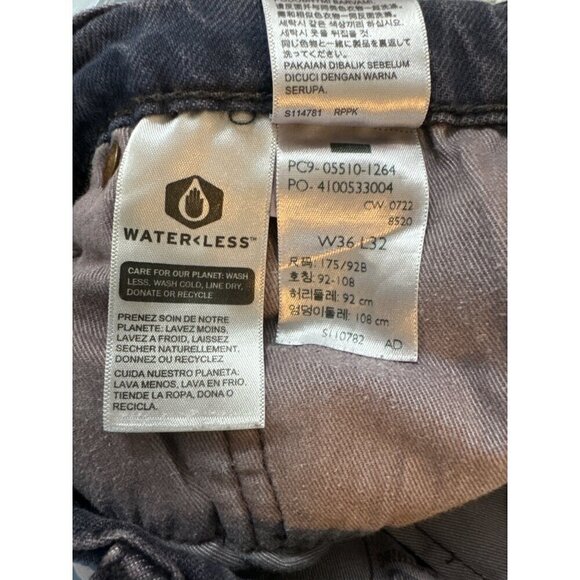 Men's Levis Purple Frayed Hem Waterless Jeans Size 36x32 - Picture 4 of 6